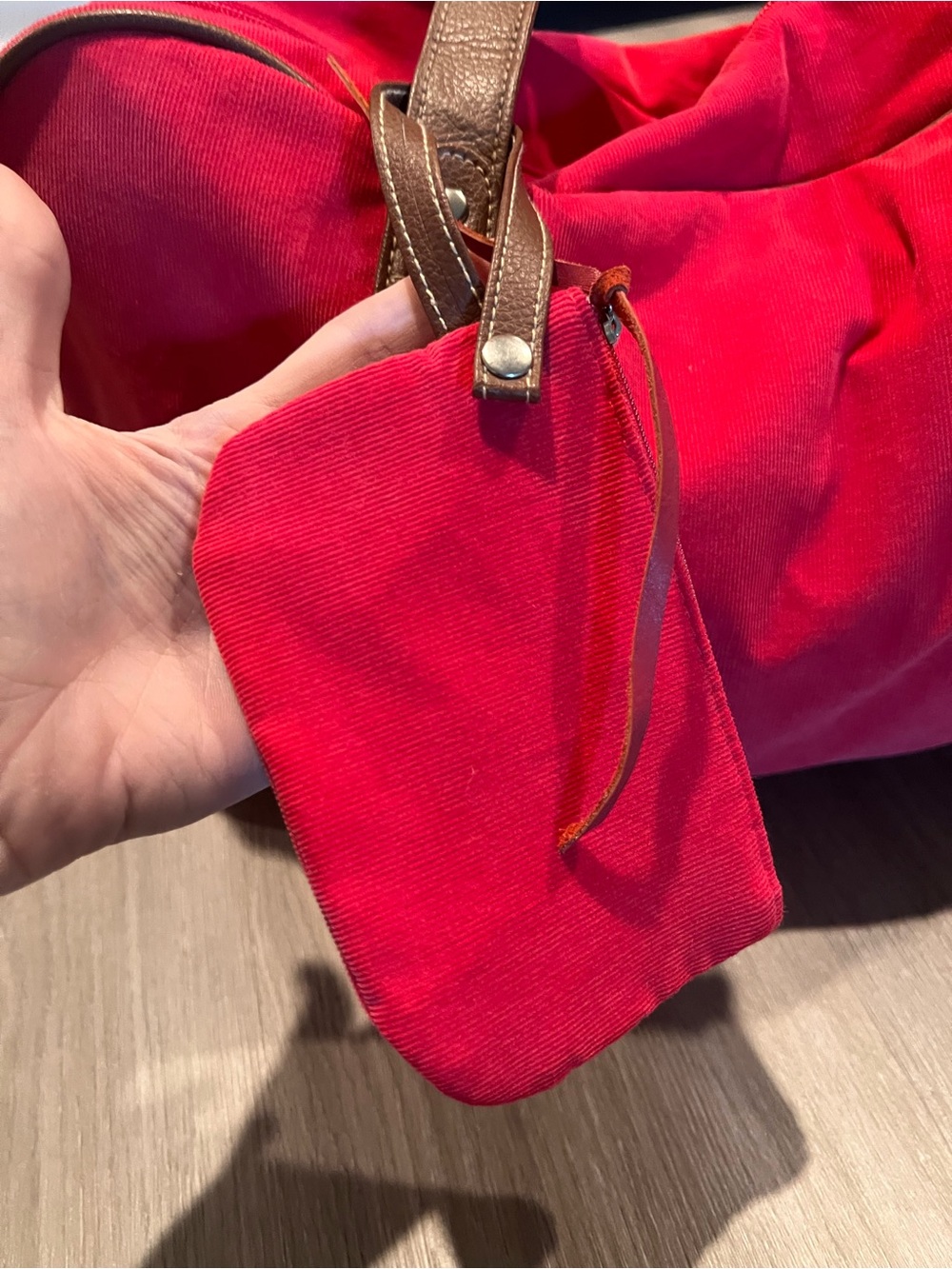 Tommy Hilfiger Red Canvas Travel Tote with Brown Leather Handles - Picture 3 of 16